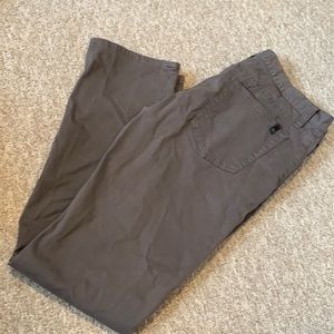 Joe’s Jeans Man Gray Chino Pant 33